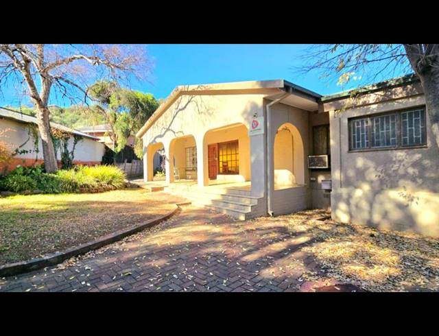 5 BEDROOM HOUSE FOR SALE IN WESTDENE